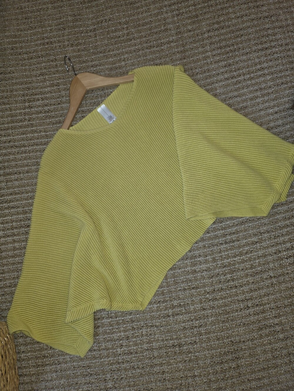 MarlaWynne popover sweater Size Medium In Lime Green - Picture 4 of 9